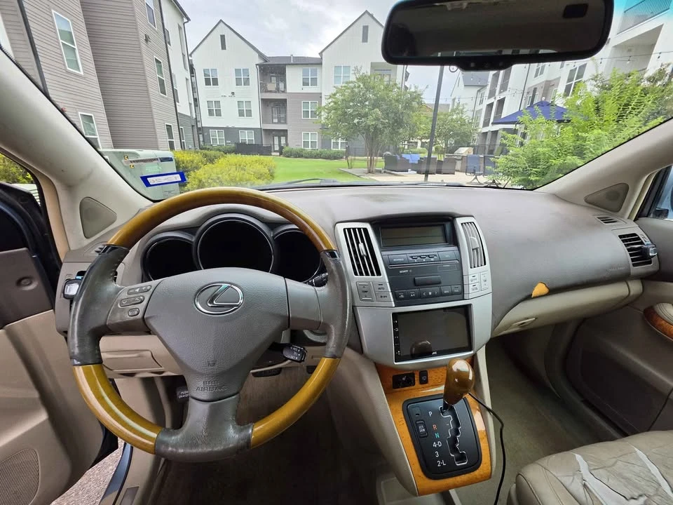 2009 Lexus RX 2nd Gen - Image 9 of 11