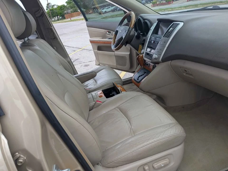 2009 Lexus RX 2nd Gen - Image 18 of 19