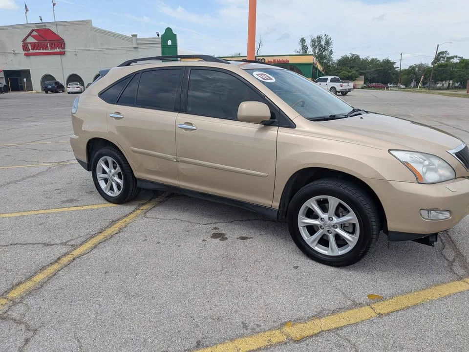 2009 Lexus RX 2nd Gen - Image 9 of 19