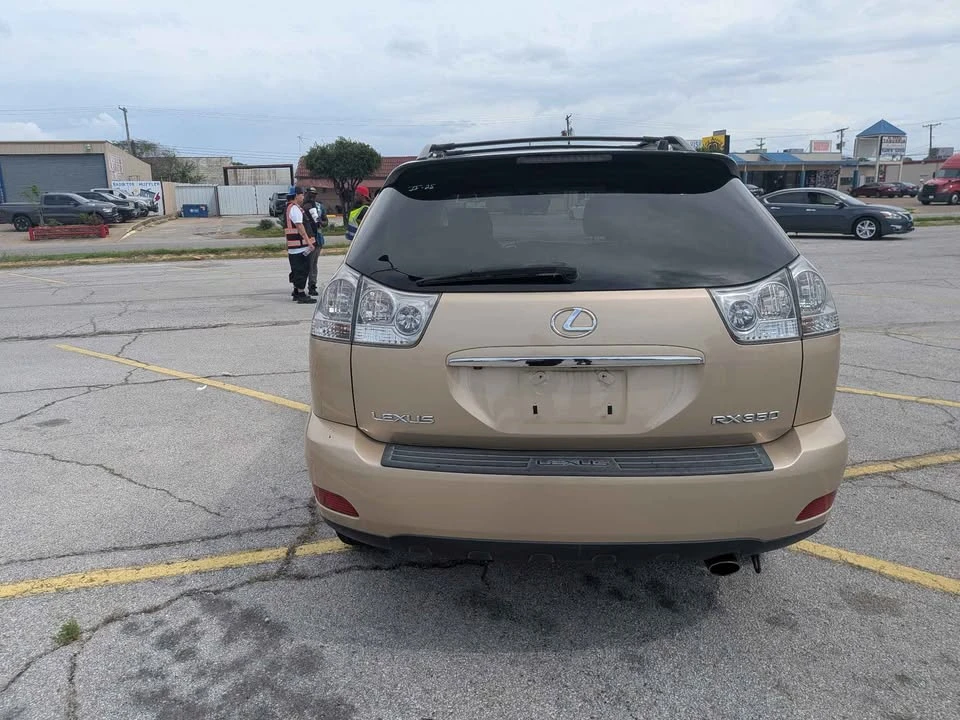2009 Lexus RX 2nd Gen - Image 6 of 19