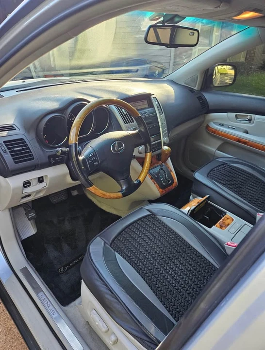 2009 Lexus RX 2nd Gen - Image 5 of 7