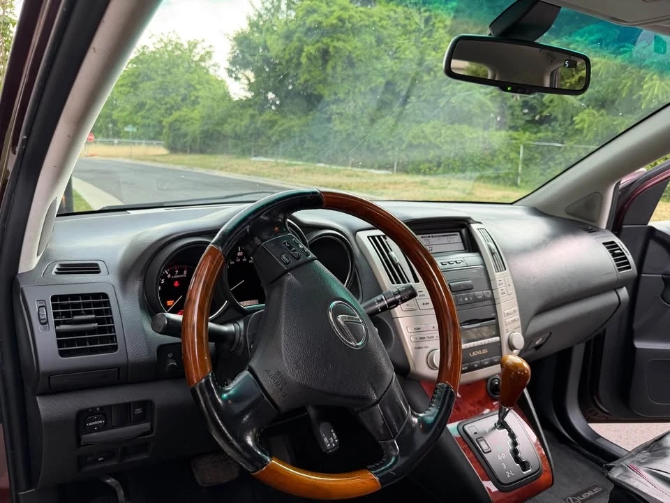 2009 Lexus RX 2nd Gen - Image 4 of 10
