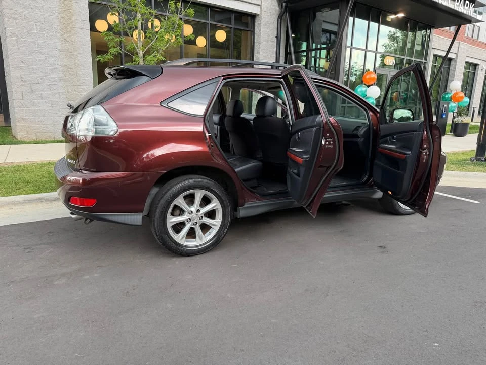 2009 Lexus RX 2nd Gen - Image 2 of 10