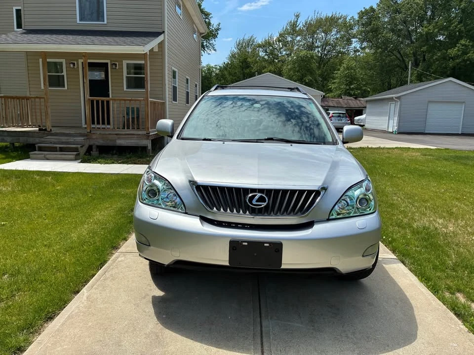 2009 Lexus RX 2nd Gen - Image 2 of 15