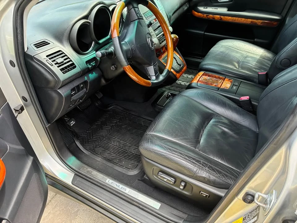 2009 Lexus RX 2nd Gen - Image 12 of 15