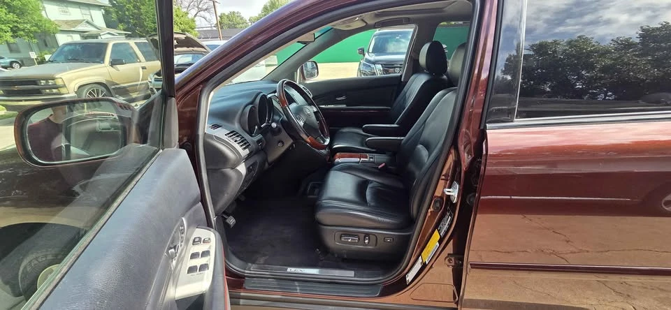 2009 Lexus RX 2nd Gen - Image 5 of 16