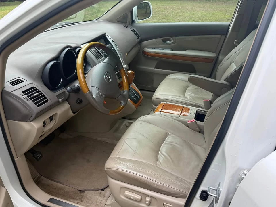 2009 Lexus RX 2nd Gen - Image 12 of 20