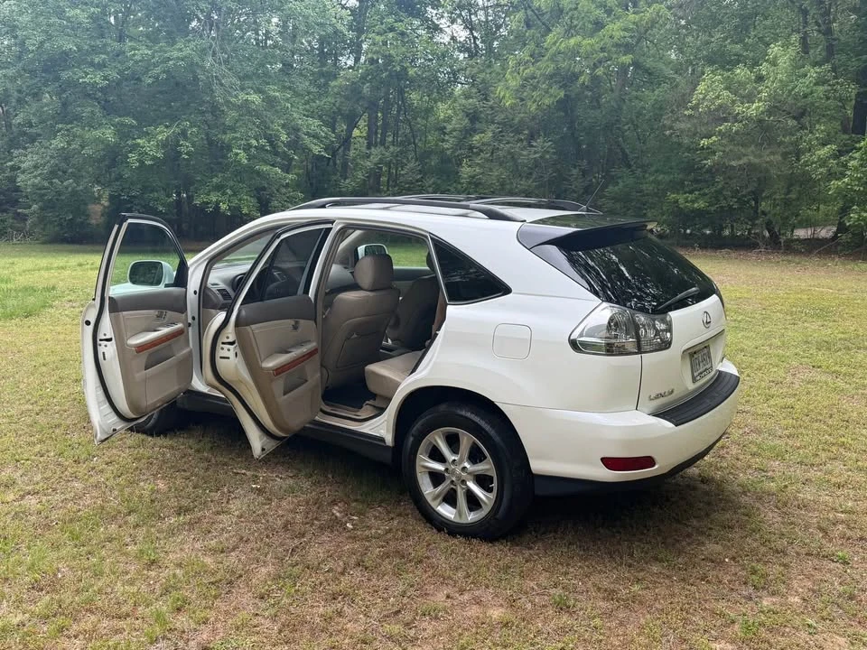 2009 Lexus RX 2nd Gen - Image 8 of 20