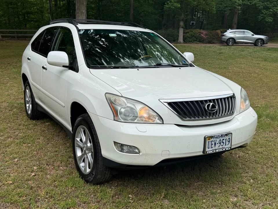 2009 Lexus RX 2nd Gen - Image 3 of 20
