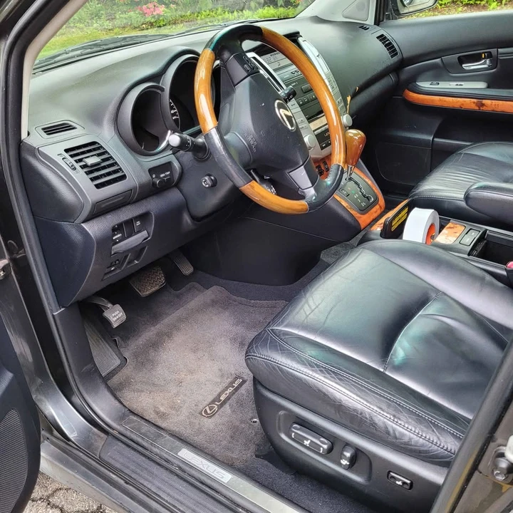2009 Lexus RX 2nd Gen - Image 11 of 19