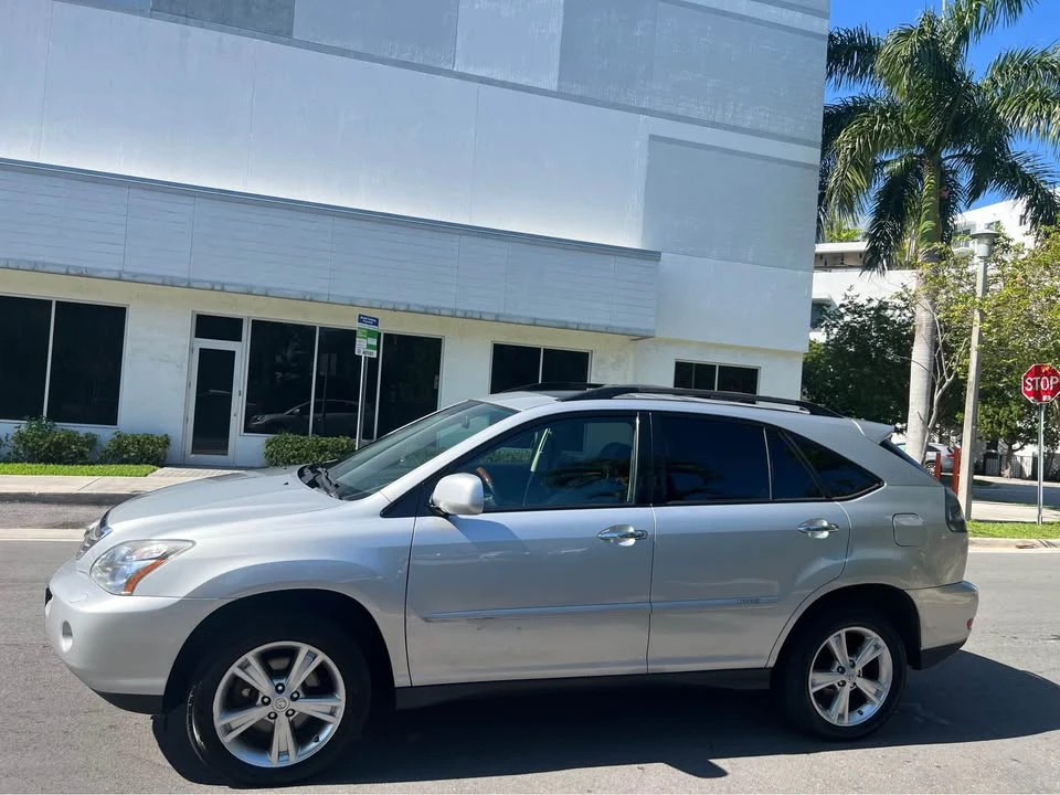 2009 Lexus RX 2nd Gen - Image 2 of 20