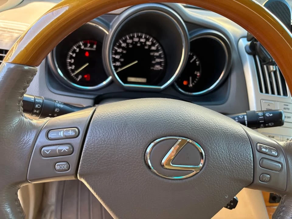 2009 Lexus RX 3rd Gen - Image 5 of 7