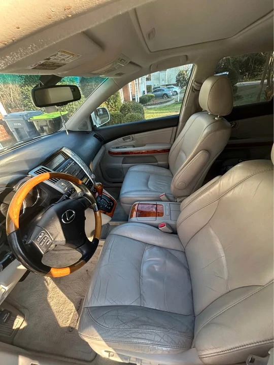 2009 Lexus RX 2nd Gen - Image 9 of 10