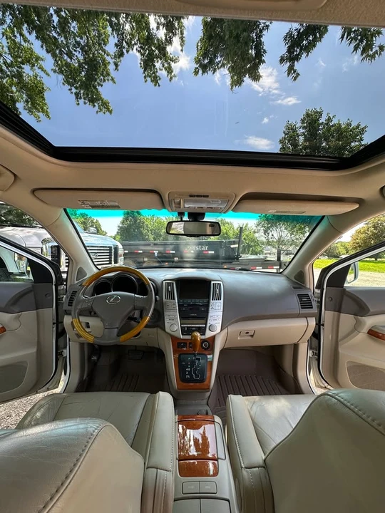 2009 Lexus RX 2nd Gen - Image 5 of 8