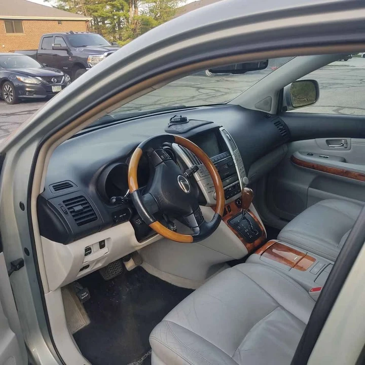 2009 Lexus RX 2nd Gen - Image 5 of 10