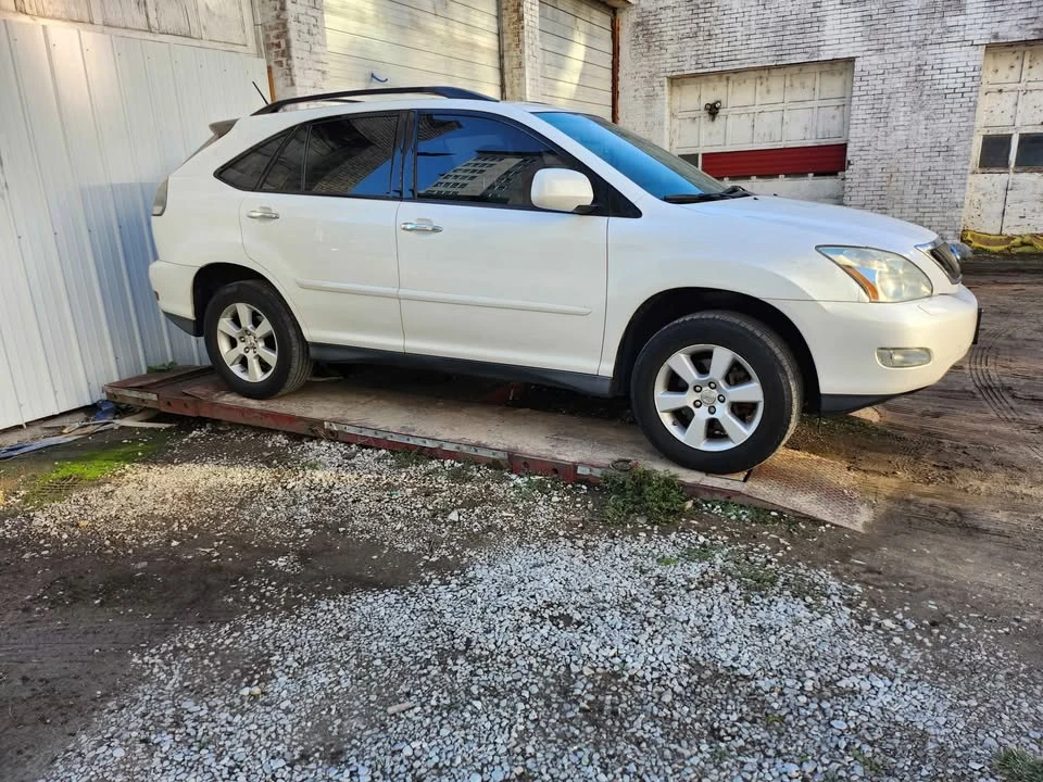 2009 Lexus RX 3rd Gen - Image 7 of 9