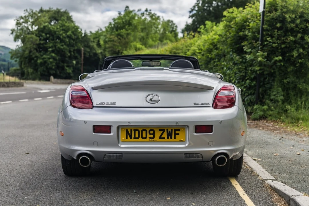 2009 Lexus SC430 - Image 9 of 30