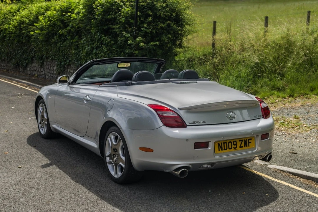 2009 Lexus SC430 - Image 6 of 30