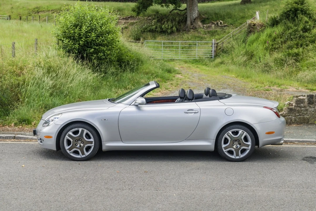 2009 Lexus SC430 - Image 7 of 30