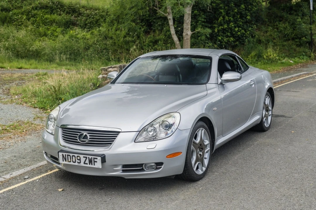 2009 Lexus SC430 - Image 11 of 30