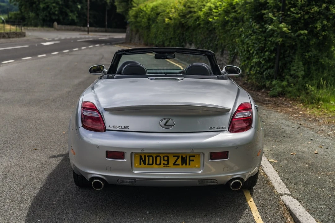 2009 Lexus SC430 - Image 4 of 30