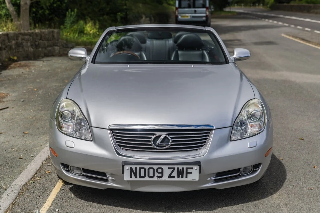 2009 Lexus SC430 - Image 16 of 30