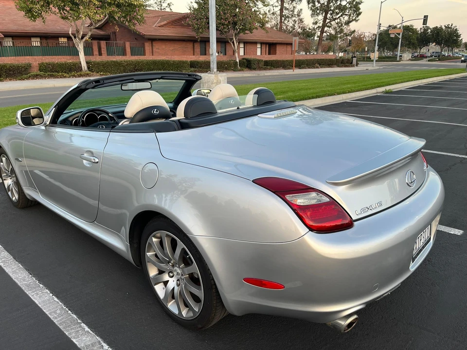 2009 Lexus SC430 - Image 8 of 31