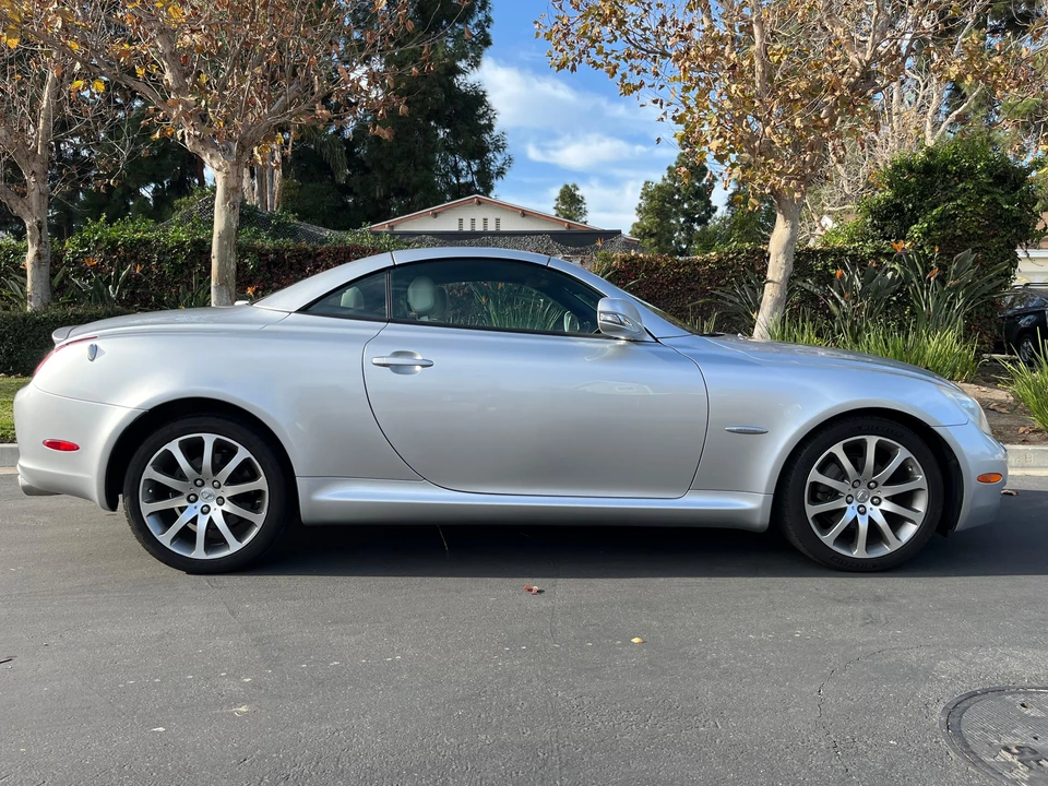 2009 Lexus SC430 - Image 25 of 31