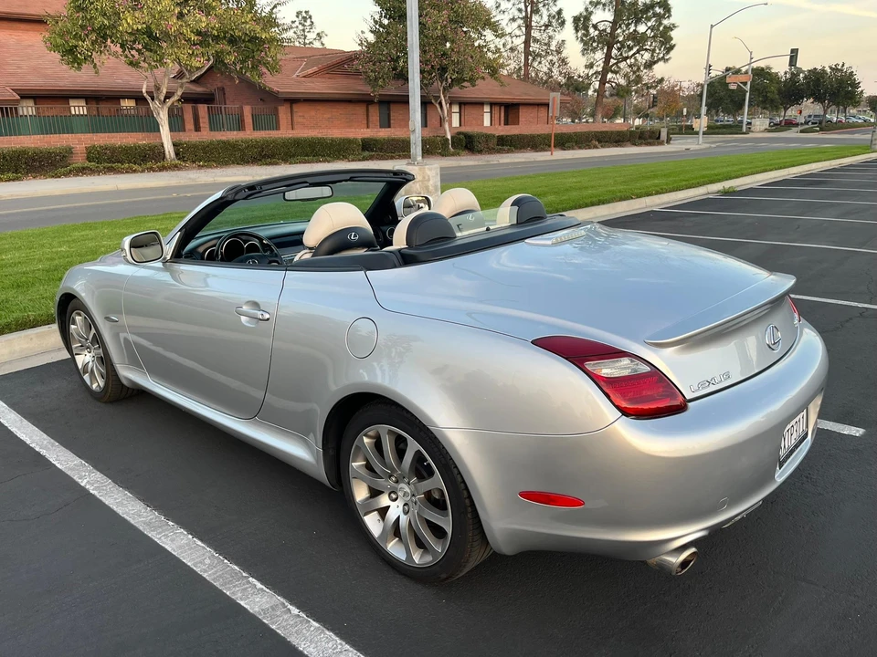 2009 Lexus SC430 - Image 7 of 31