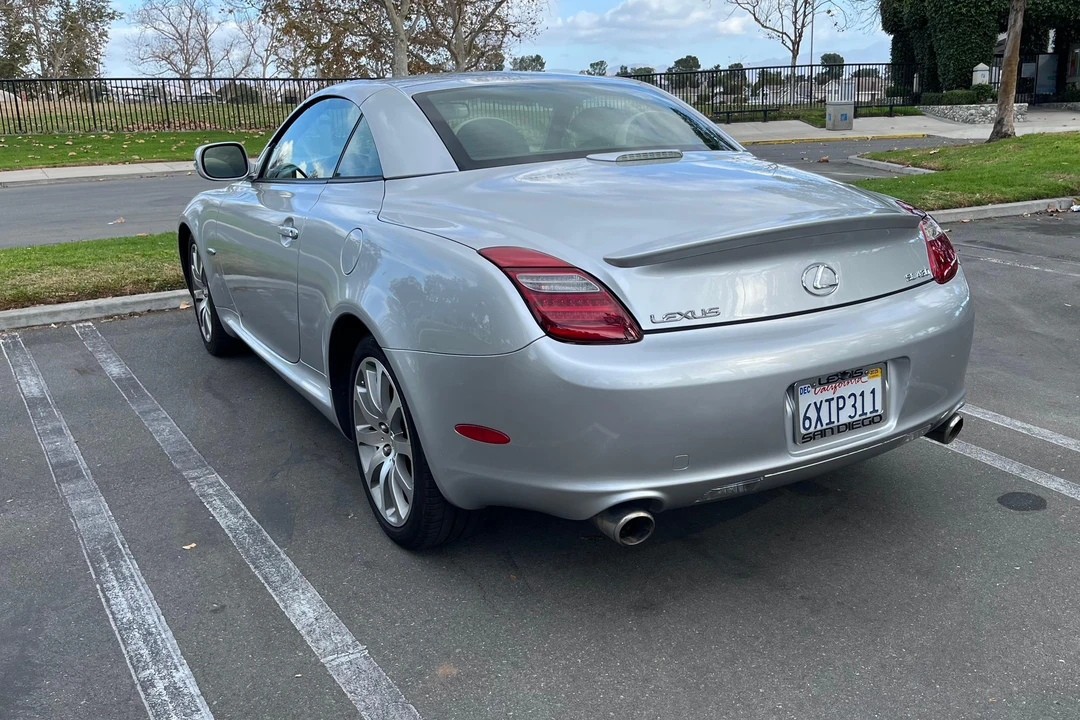 2009 Lexus SC430 - Image 20 of 31