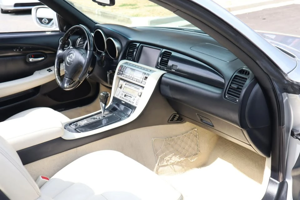 2009 Lexus SC430 - Image 14 of 20