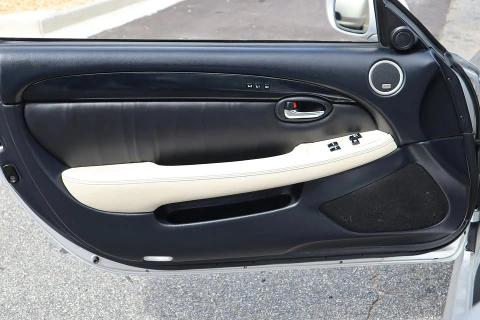 2009 Lexus SC430 - Image 8 of 20