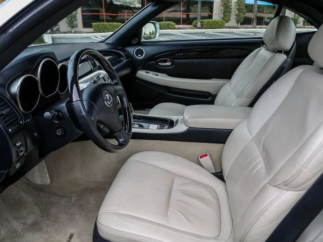 2009 Lexus SC430 - Image 25 of 31