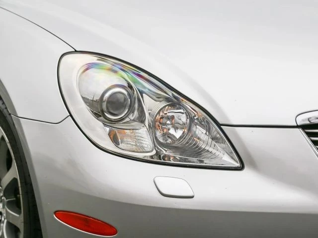 2009 Lexus SC430 - Image 10 of 31