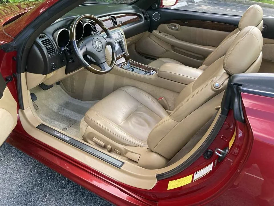 2009 Lexus SC430 - Image 3 of 11