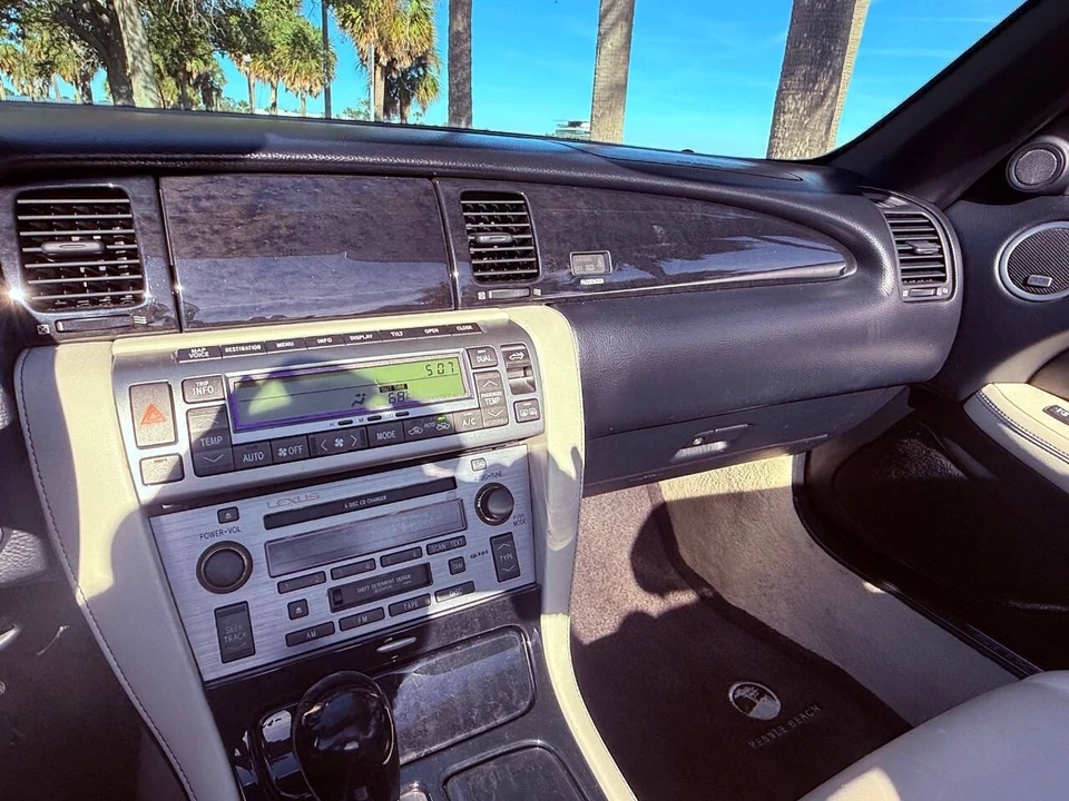 2009 Lexus SC430 - Image 15 of 21