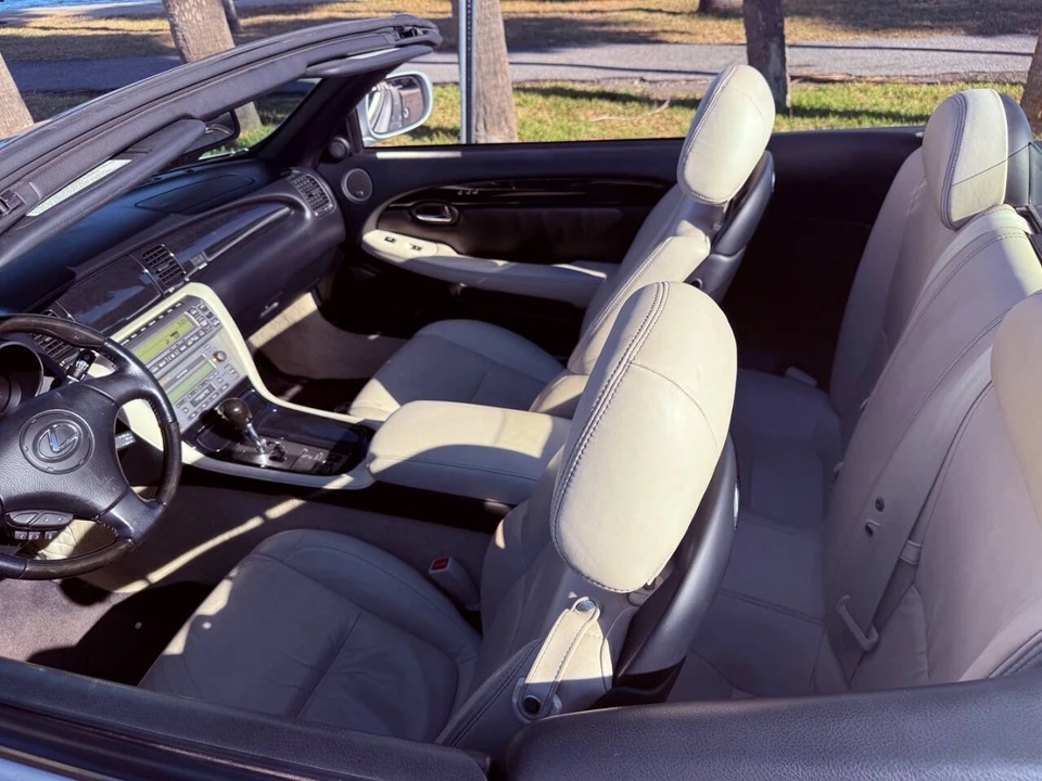 2009 Lexus SC430 - Image 6 of 21