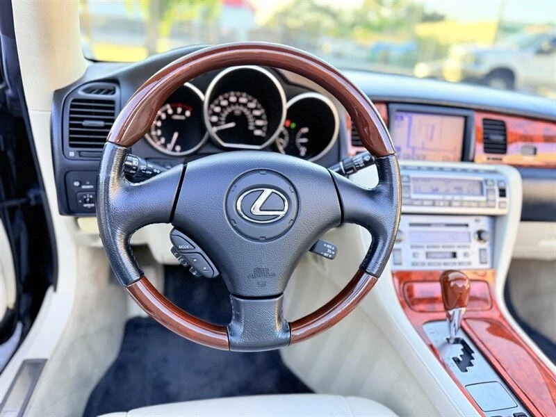 2009 Lexus SC430 - Image 9 of 21