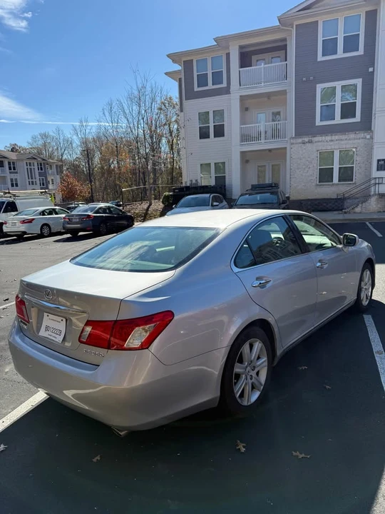 2009 Lexus ES 5th Gen - Image 2 of 14