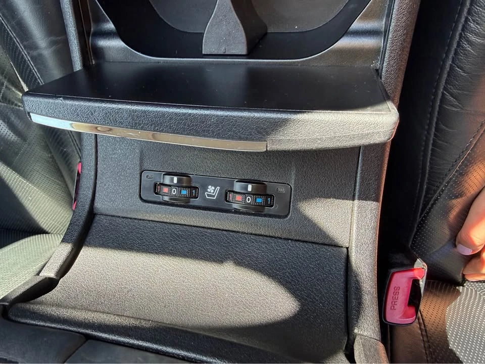 2009 Lexus ES 5th Gen - Image 12 of 14