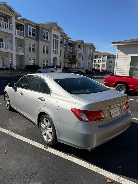 2009 Lexus ES 5th Gen - Image 3 of 14