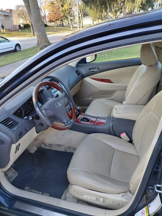 2009 Lexus ES 4th Gen - Image 5 of 13