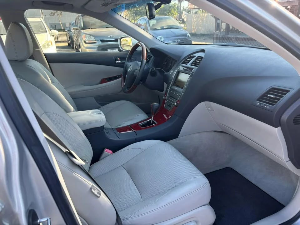 2009 Lexus ES 5th Gen - Image 20 of 20