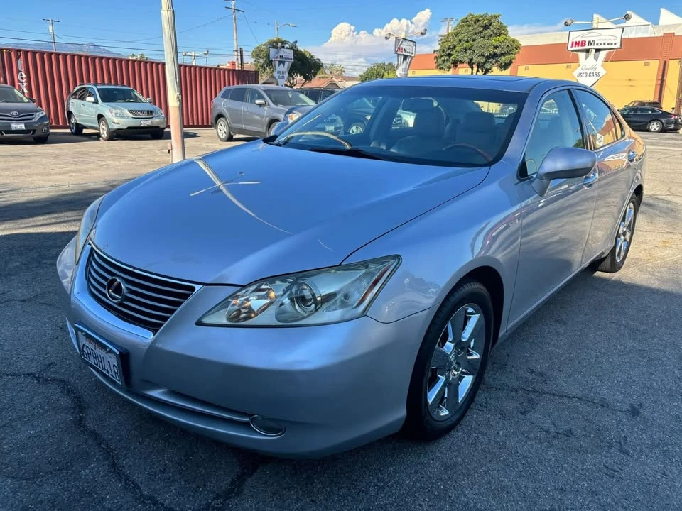 2009 Lexus ES 5th Gen - Image 2 of 20