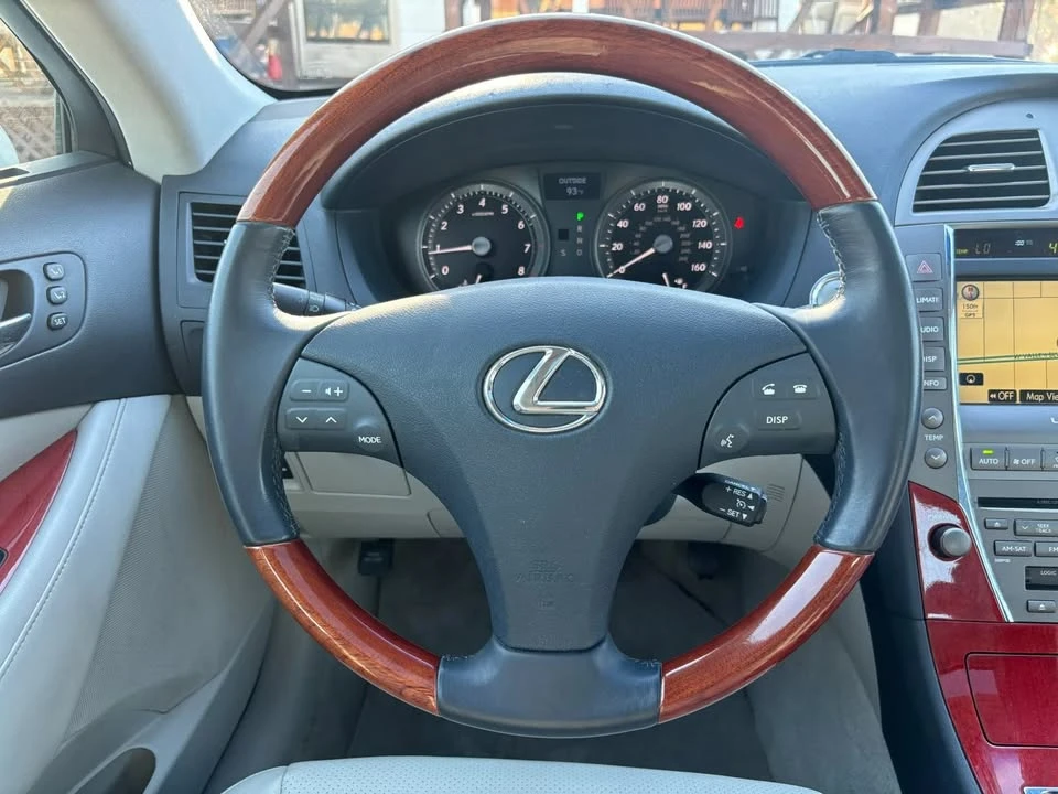 2009 Lexus ES 5th Gen - Image 10 of 20