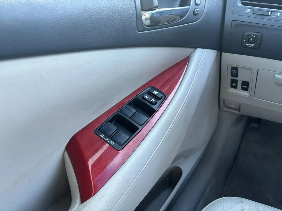 2009 Lexus ES 5th Gen - Image 14 of 20