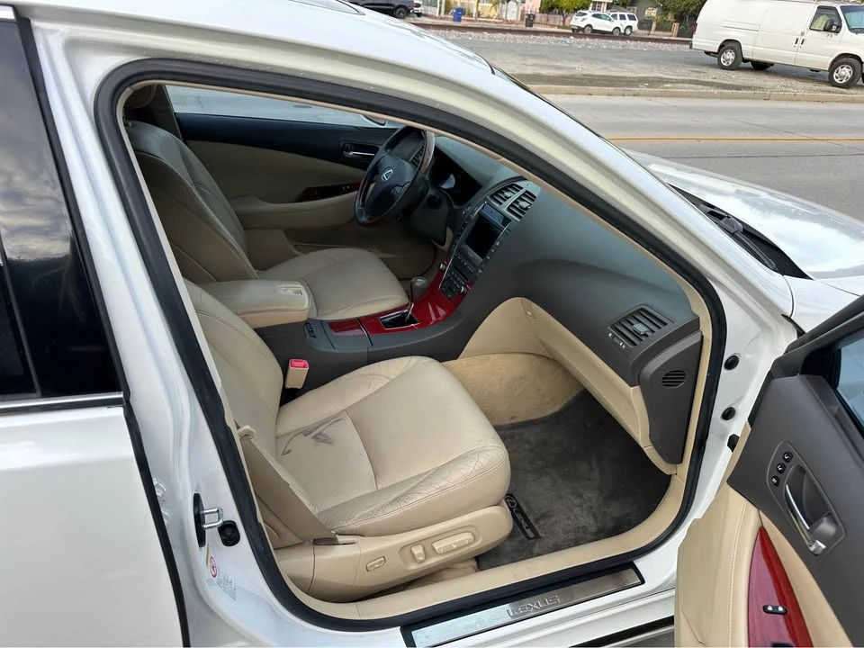 2009 Lexus ES 5th Gen - Image 15 of 18