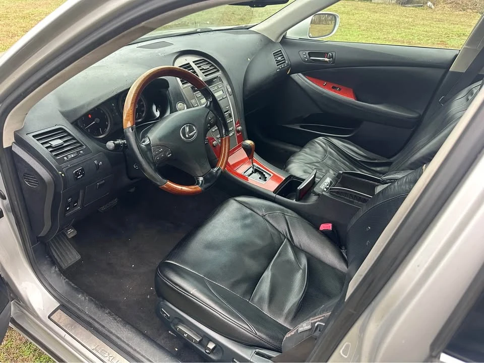 2009 Lexus ES 4th Gen - Image 2 of 2