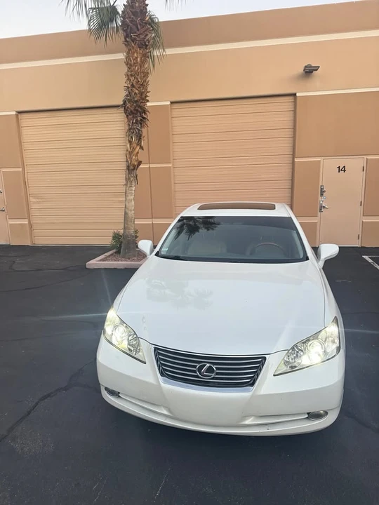2009 Lexus ES 5th Gen - Image 4 of 10