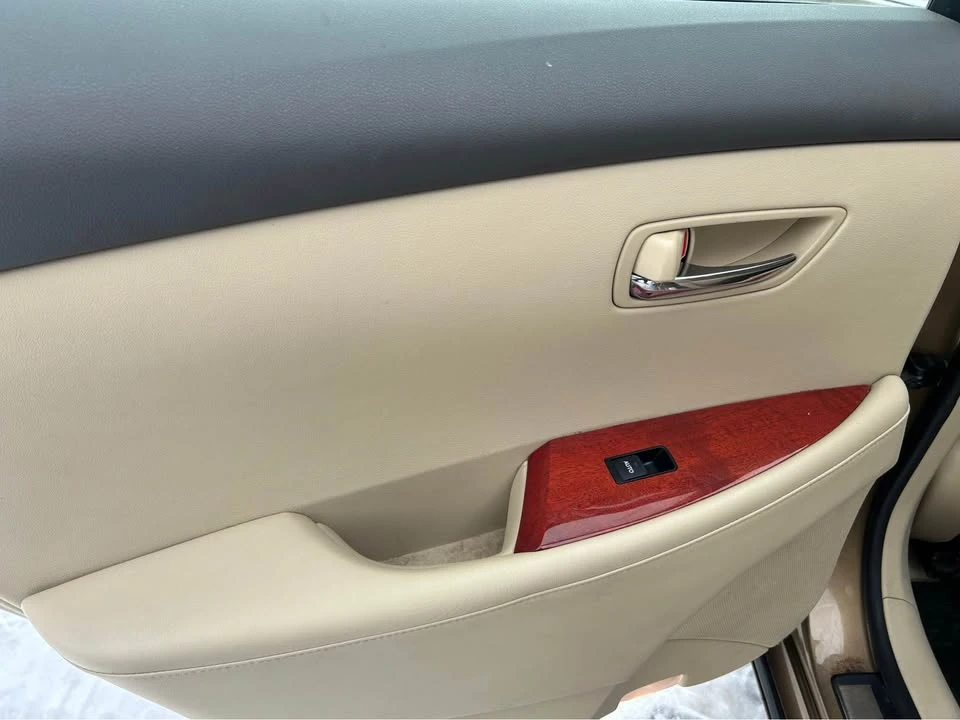 2009 Lexus ES 4th Gen - Image 12 of 19